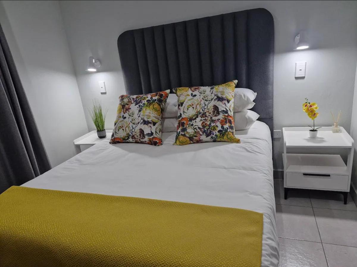 Blooming Rose Bed And Breakfast Полокване Стая снимка